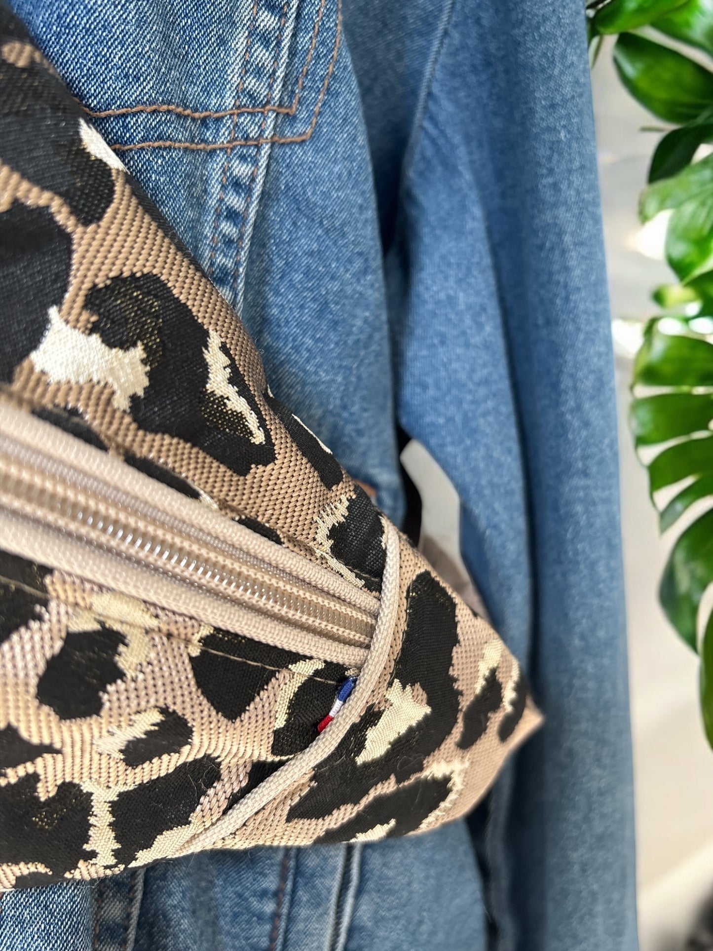 Sac Banane en Tissu jacquard leopard doré motif - 40x18 cm