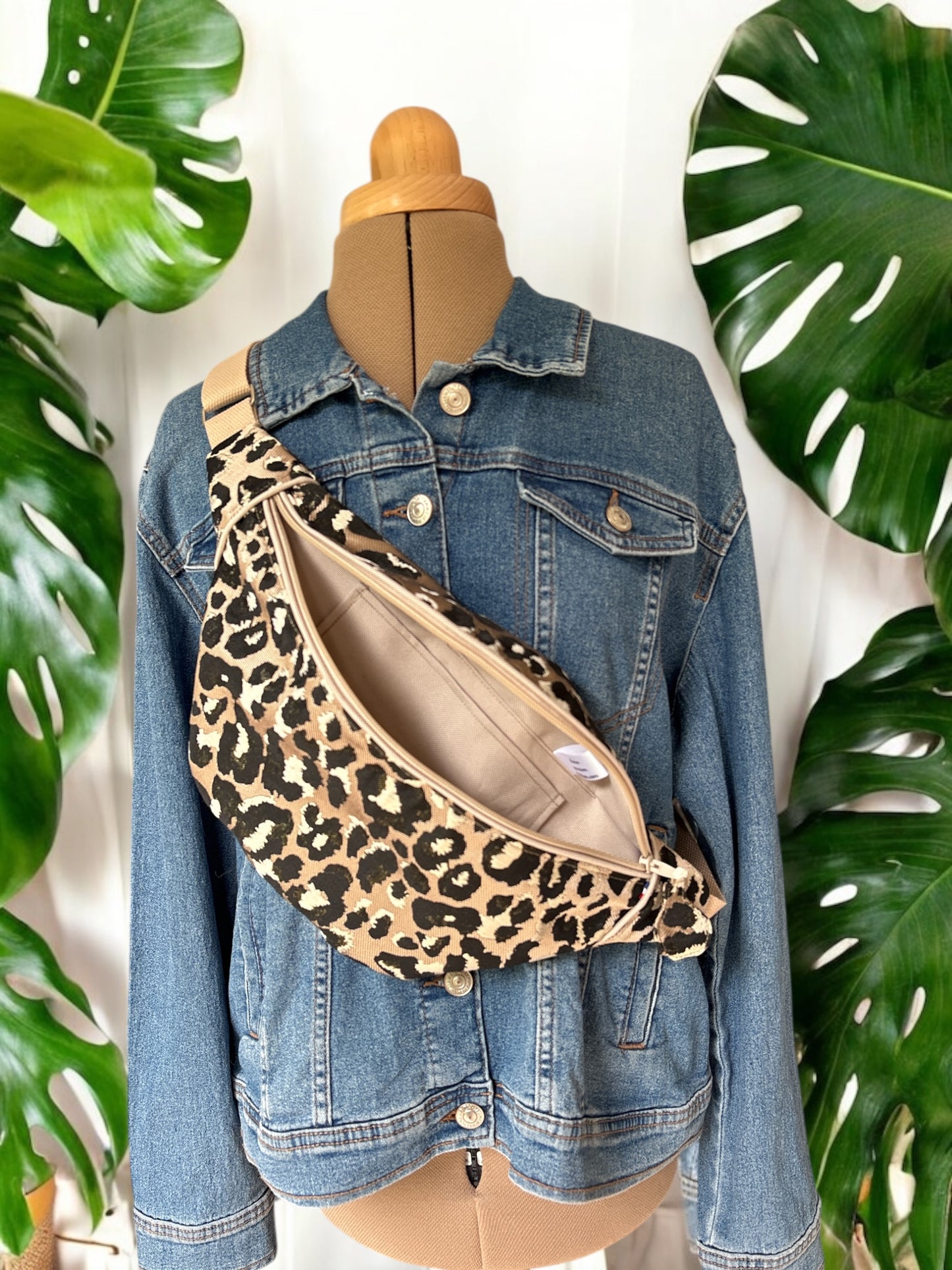 Sac Banane en Tissu jacquard leopard doré motif - 40x18 cm