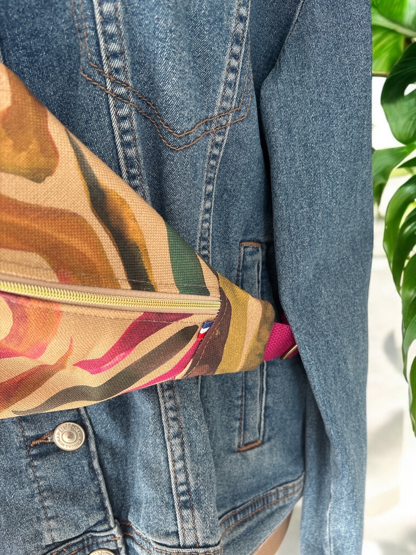 Sac Banane adulte en toile de coton Thevenon sangle fushia -40x18 cm