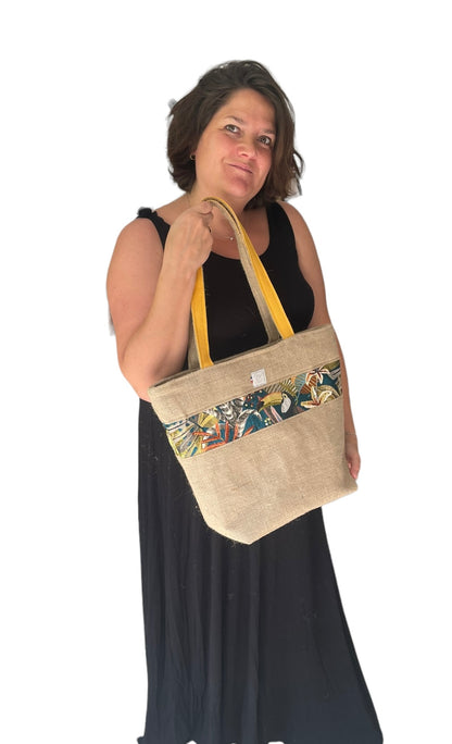 Sac cabas en toile de jute et jacquard savane -Piece unique-32x35x16 cm